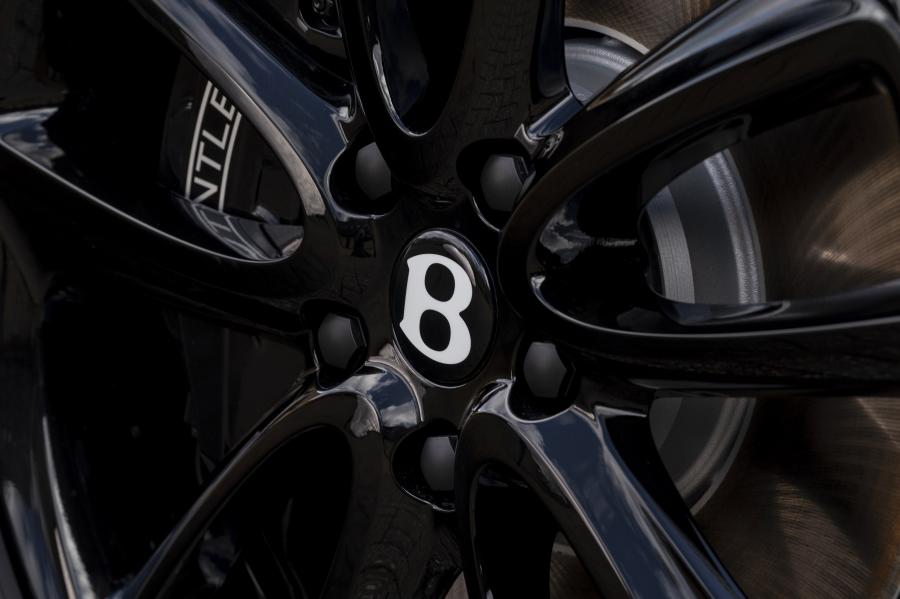 Колеса Bentley Mulliner Continental GT Convertible Equestrian Edition 2020 года  (фото 2 из 10)